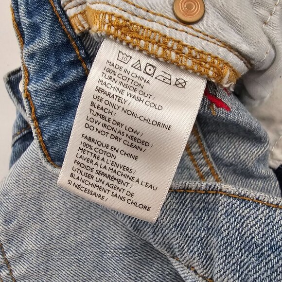 BDG Size 28 Button Fly Cut Off Denim Shorts Light Wash Distressed High Rise - Picture 7 of 7